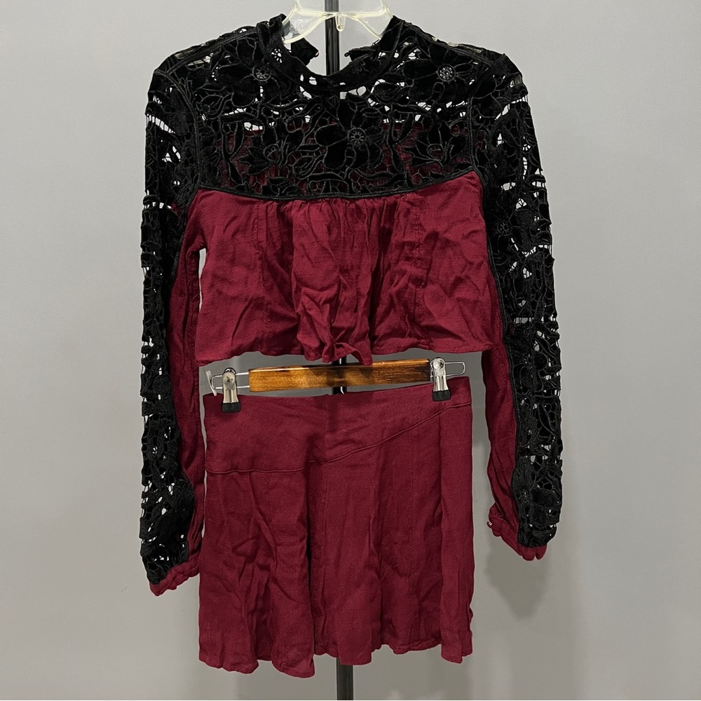 Free People Women’s Lacey CropTop Long Sleeve Skirt Set Maroon Burgundy Red Sz 0